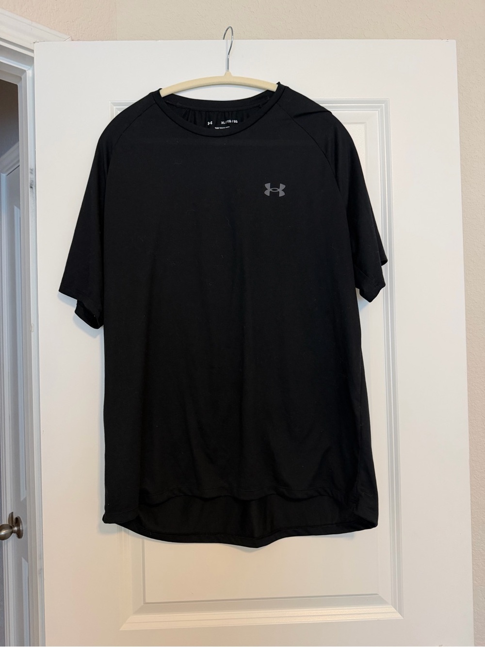Under Armour Men’s Black Short Sleeve Performance Tee